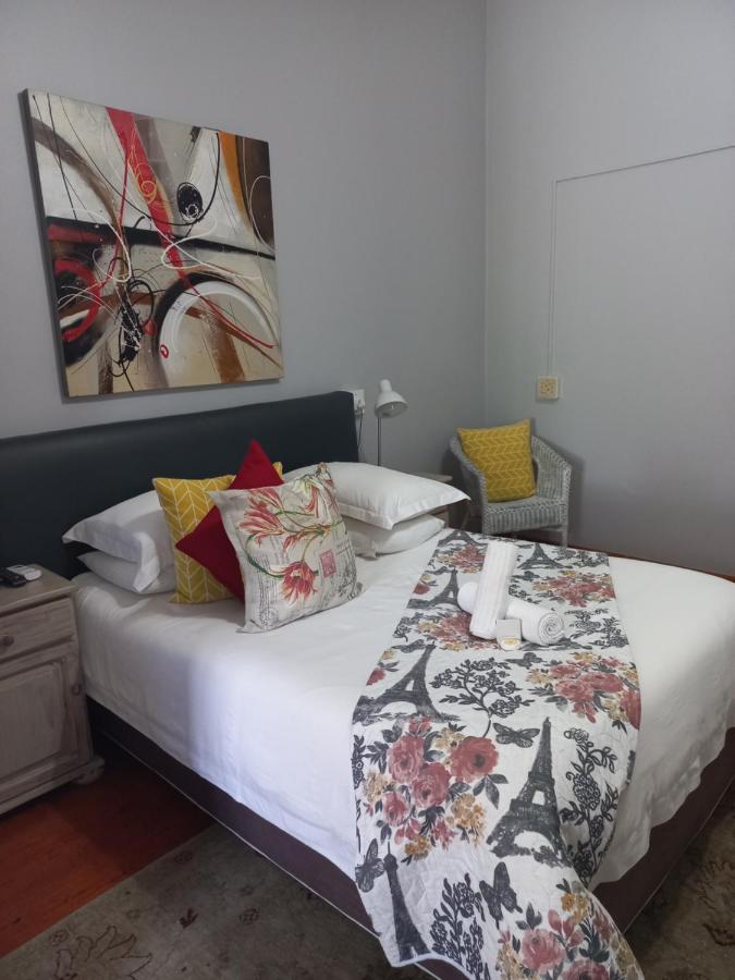Dreamers Guesthouse - No Loadshedding King William's Town Eksteriør bilde