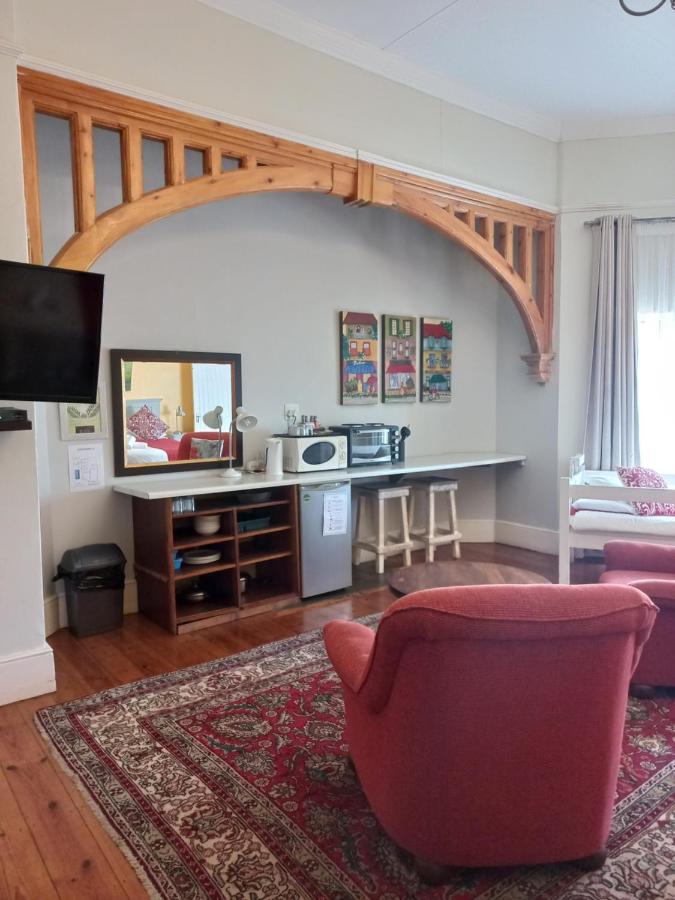 Dreamers Guesthouse - No Loadshedding King William's Town Eksteriør bilde