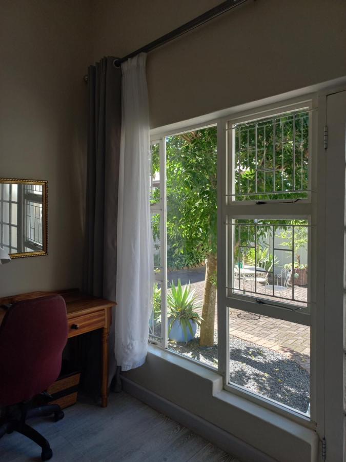 Dreamers Guesthouse - No Loadshedding King William's Town Eksteriør bilde