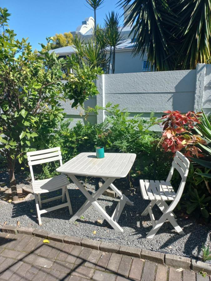 Dreamers Guesthouse - No Loadshedding King William's Town Eksteriør bilde
