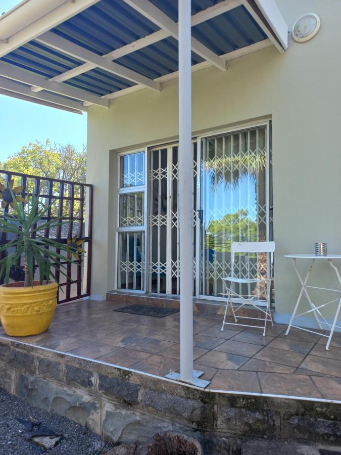 Dreamers Guesthouse - No Loadshedding King William's Town Eksteriør bilde
