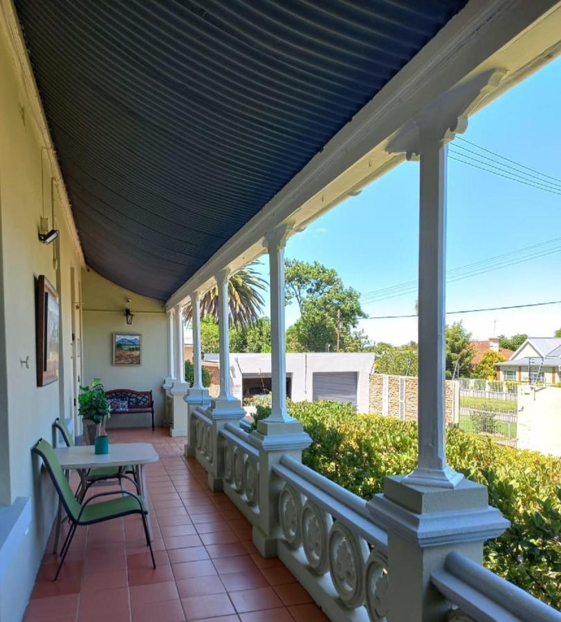 Dreamers Guesthouse - No Loadshedding King William's Town Eksteriør bilde