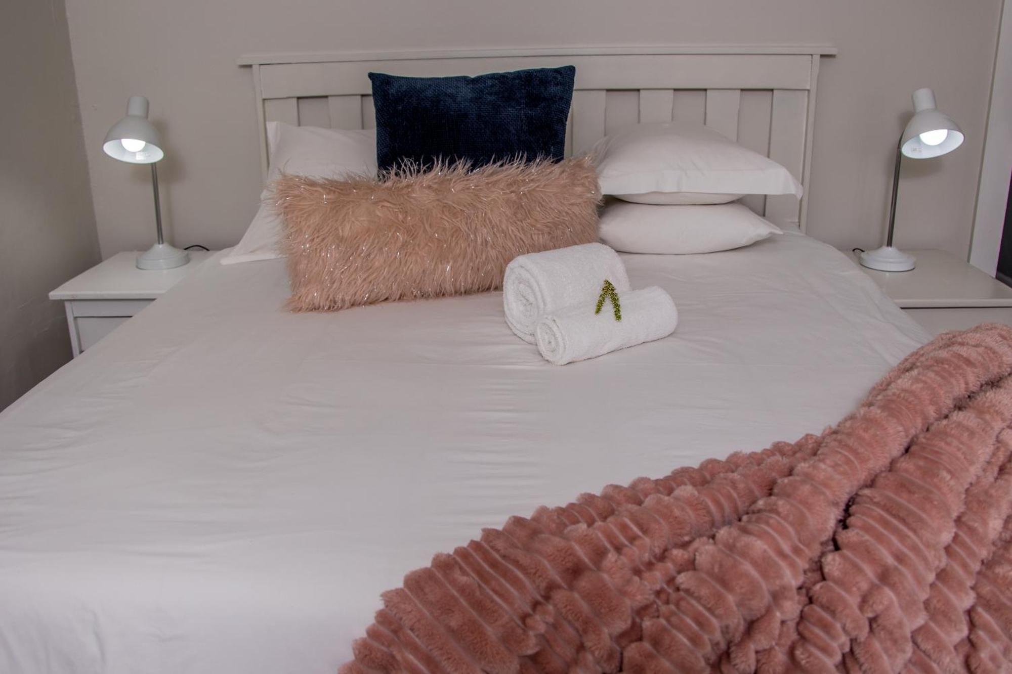 Dreamers Guesthouse - No Loadshedding King William's Town Eksteriør bilde